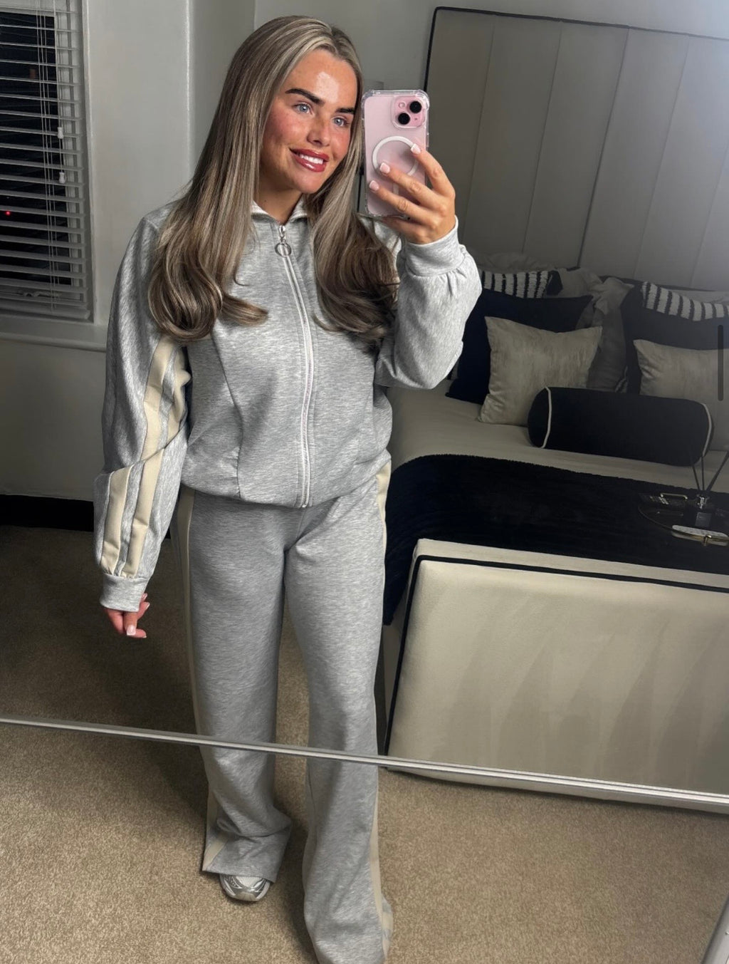 Contrast Lounge Set